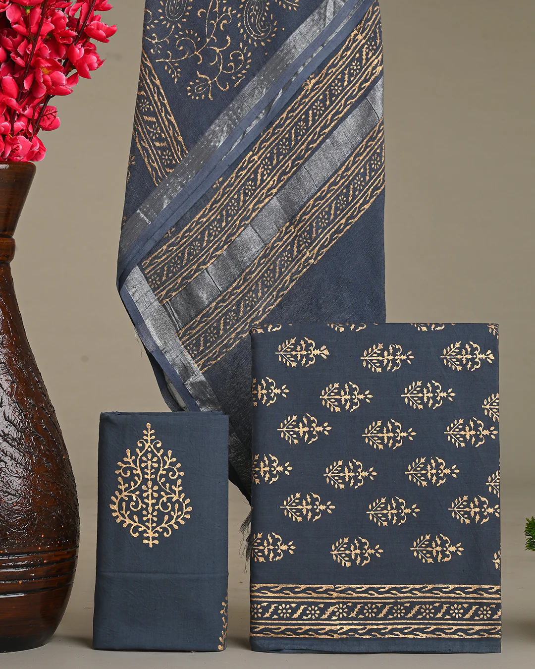 Hand Block Printed Cotton Suit With Linen Dupatta BSLID15 - Image 3