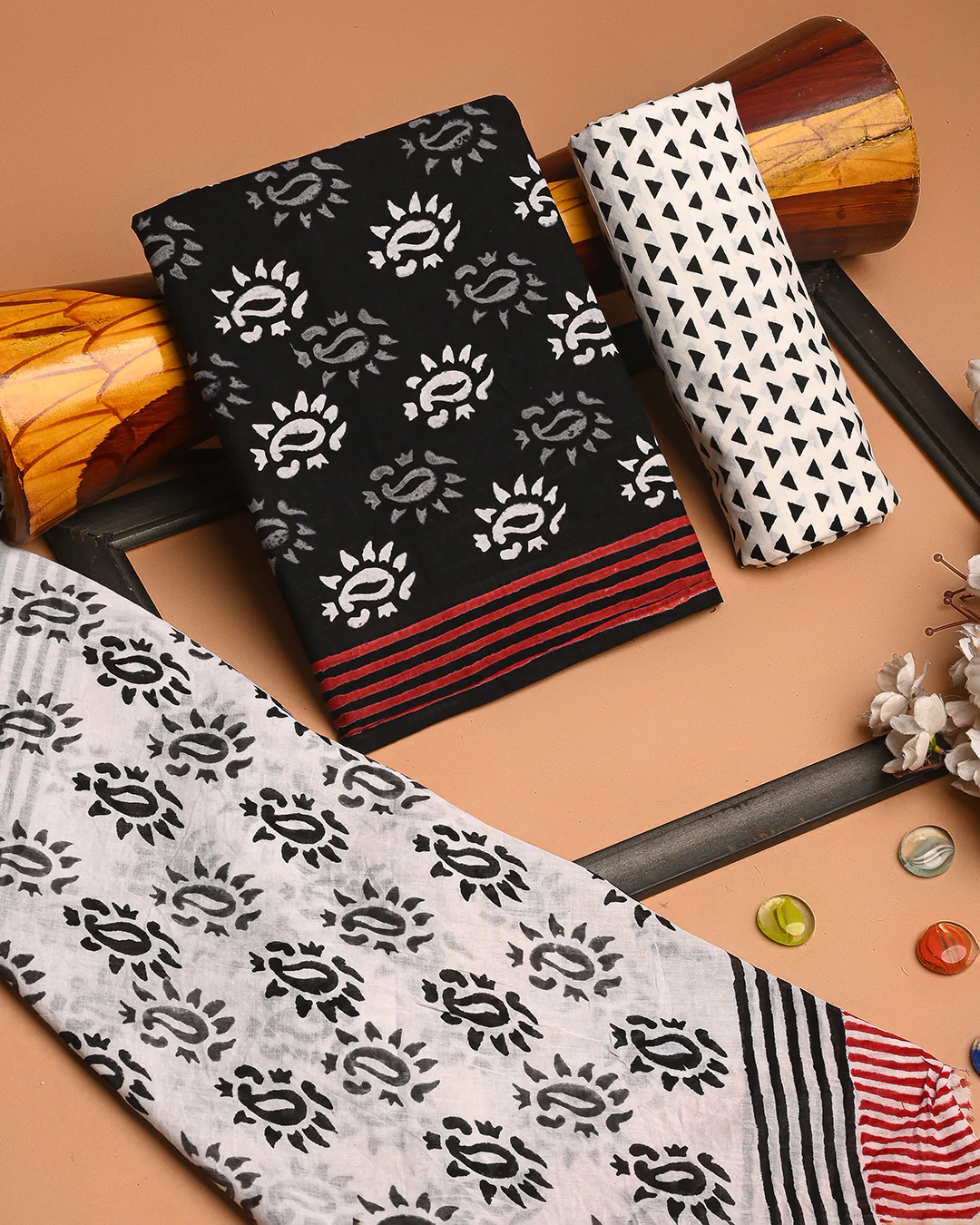 Classic Black And White Hand Block Printed Cotton Suit With Cotton Dupatta (BSCOTMU66) - Image 3