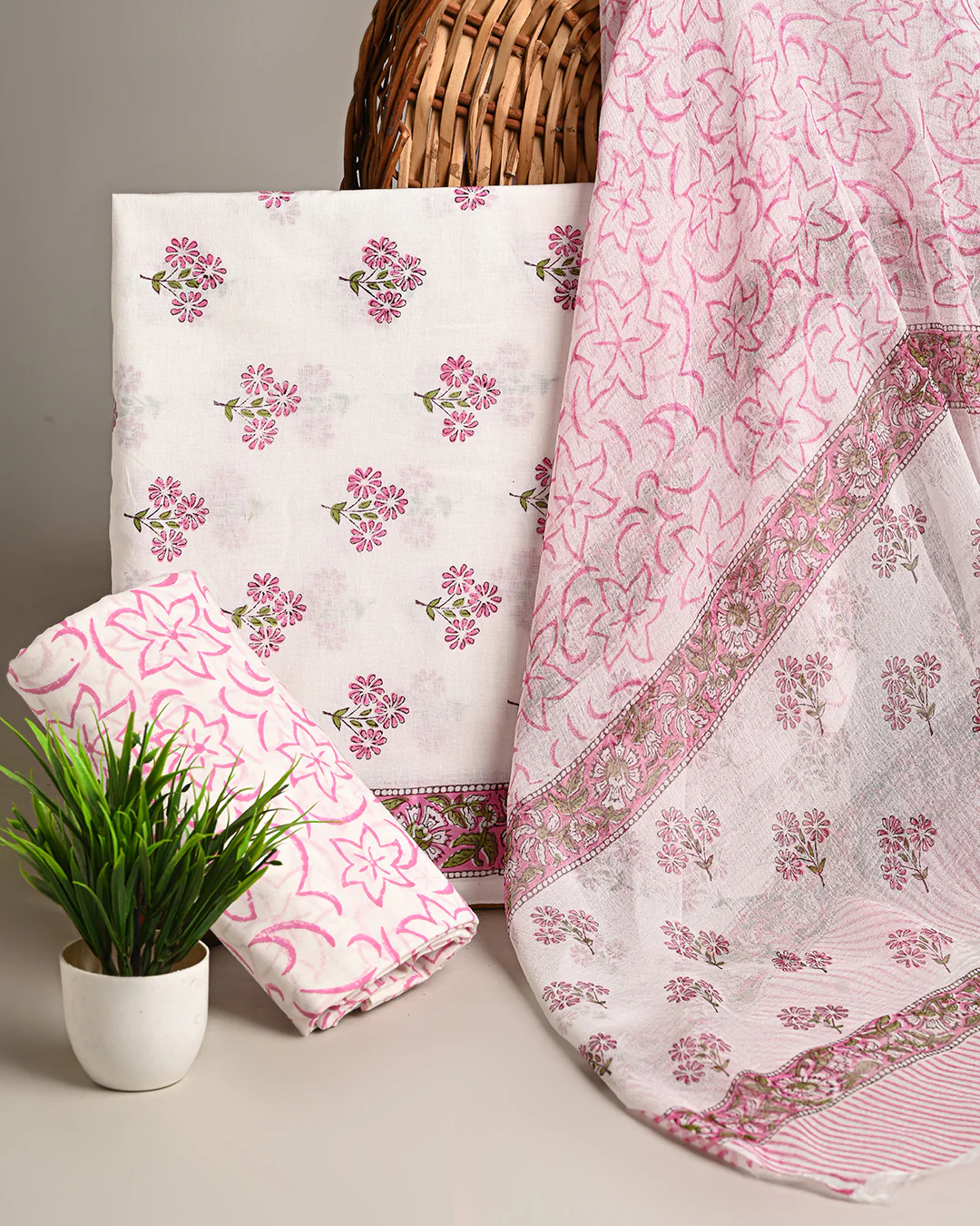 Premium White And Pink Floral Hand Block Sanganeri Print Cotton Suit With Chiffon Dupatta (BSCOTCH14) - Image 3